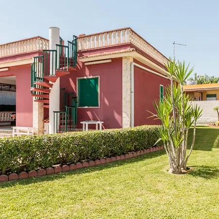 Red House Near The Sandy Beach, Parking & Wi-Fi Avola Exterior foto