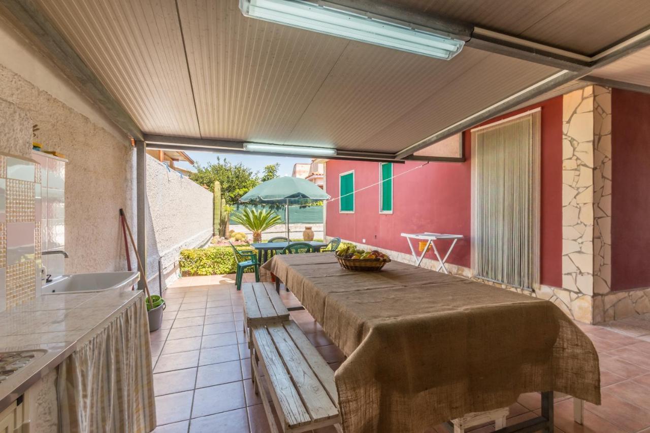 Red House Near The Sandy Beach, Parking & Wi-fi *