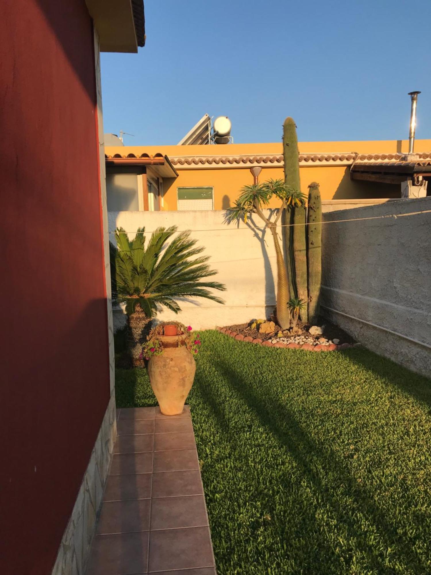 Red House Near The Sandy Beach, Parking & Wi-fi * Avola