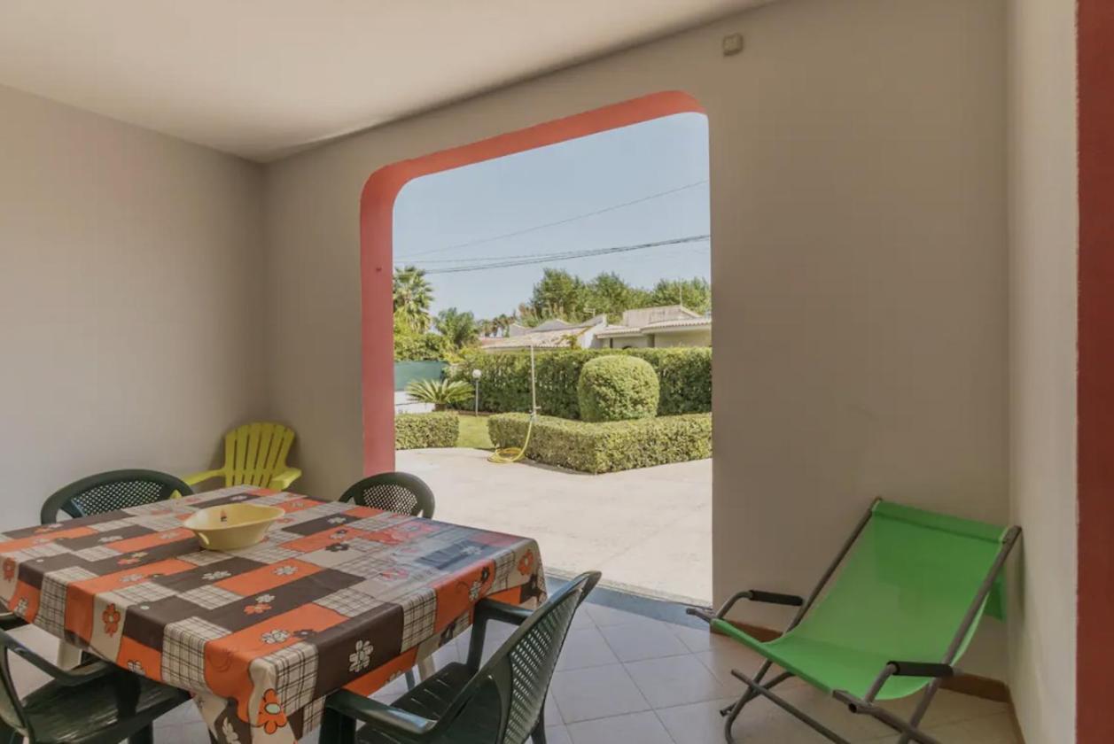 Holiday home Red House Near The Sandy Beach, Parking & Wi-fi Avola