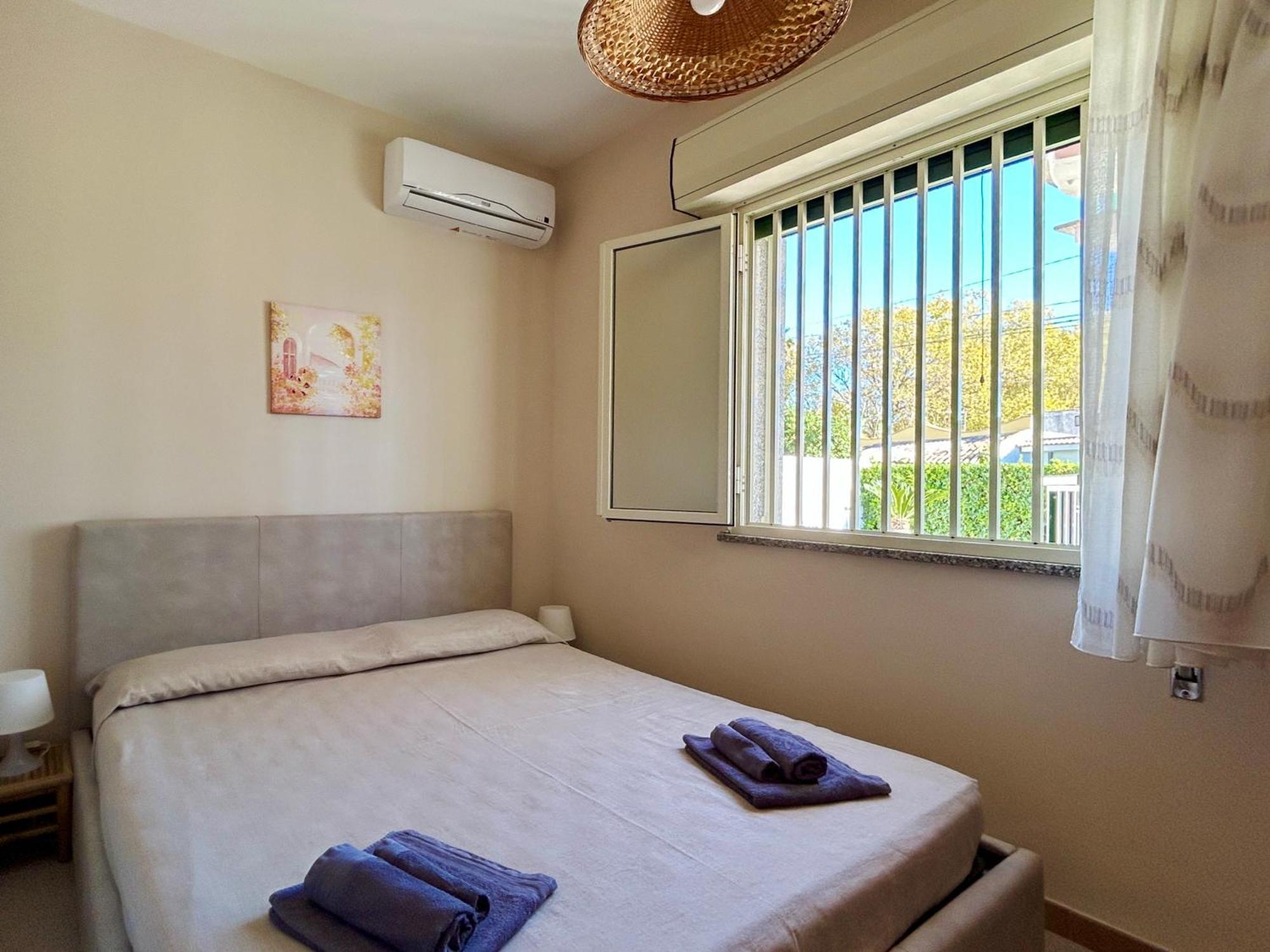 Red House Near The Sandy Beach, Parking & Wi-fi *